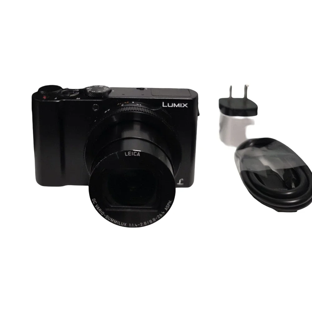 Panasonic LUMIX LX10 20.1MP Digital Camera MINT in BOX